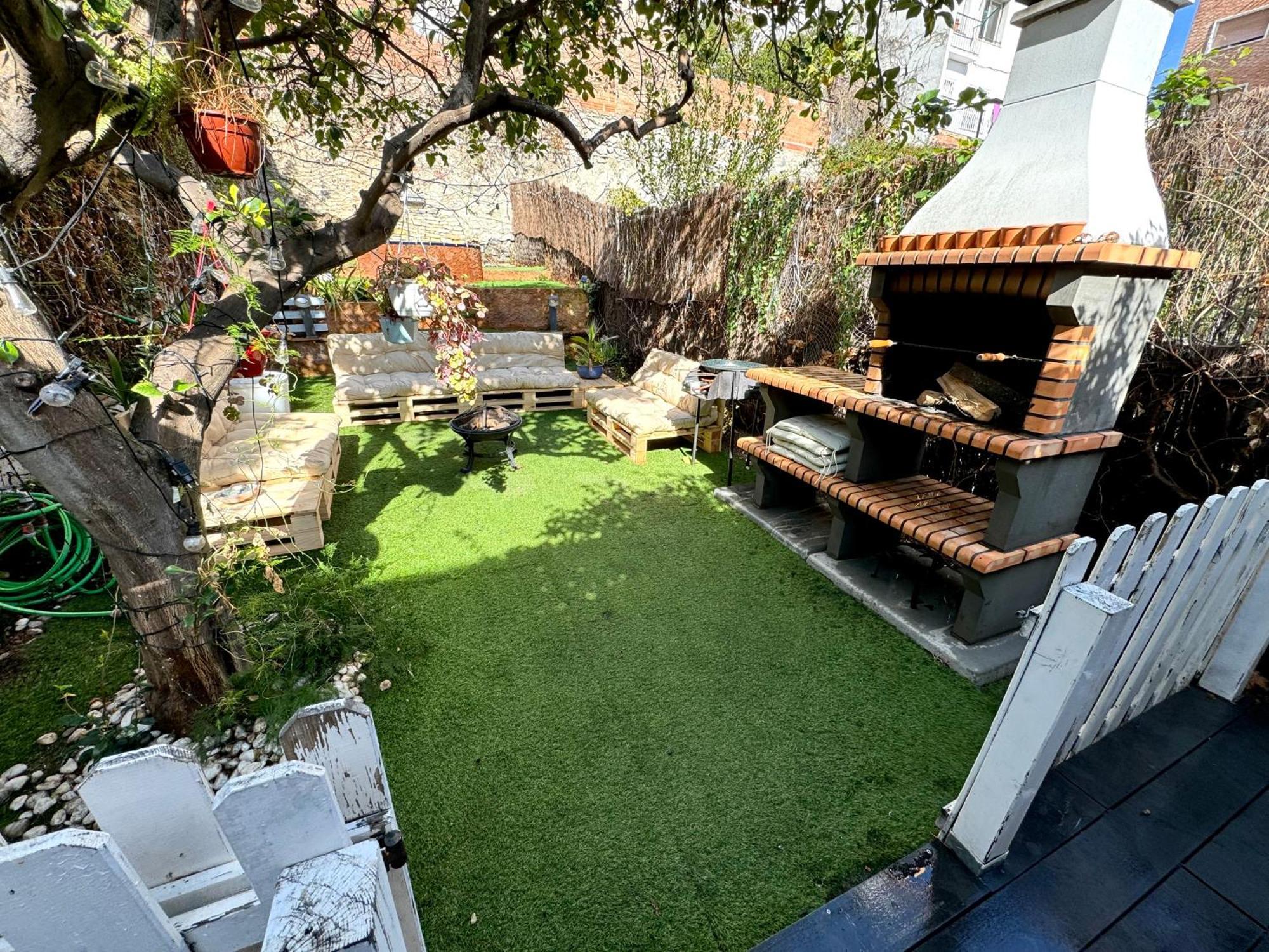 Casa En Masnou Junto A Playa Y Tren Villa Eksteriør billede